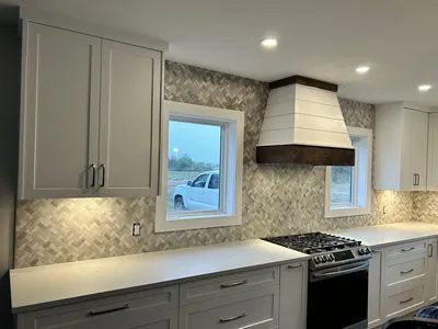 Fine Herringbone Backsplash Installation (Groutless) 8