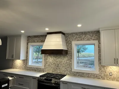Fine Herringbone Backsplash Installation (Groutless) 10