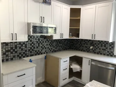 Glass Greytone Mosaic Backsplash 1