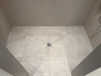 Melissa's Custom Large Format Shower 3