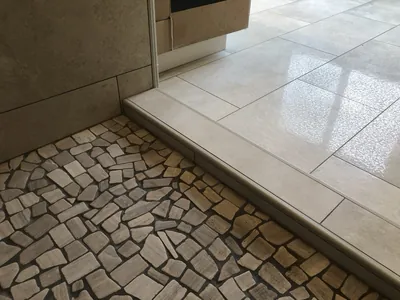 Custom Shower w/ Pebble Floor, Bench, Niche, and Feature Band Details 2