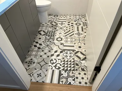 Bold Pattern Tile Floor Install w/ Flush Vent Detail 1