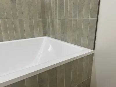 Waterproof tub surround Installation